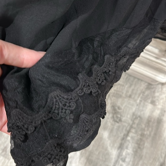 Ladies top - Picture 3 of 4